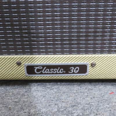 Peavey Classic 30 II 2-Channel 30-Watt 1x12" Guitar Combo - Tweed image 4