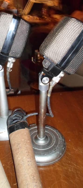 2 Vintage Realistic 33-989 Dynamic Cardoid Studio Two Sided Microphones w/ 2 matching Cords image 1
