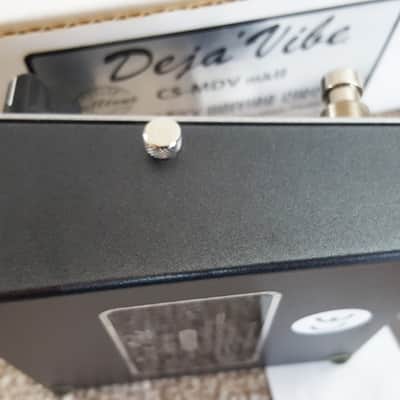 Fulltone CS-MDV MkII Custom Shop Mini Deja Vibe MkII 2010s - Silver Bild 8