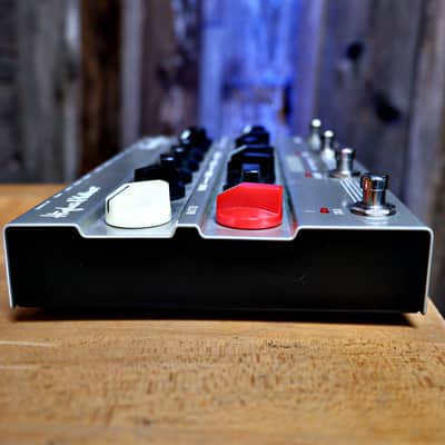 Hughes & Kettner AmpMan Classic 50-Watt Pedalboard Guitar Amp 2021 - Present - Light Gray image 16