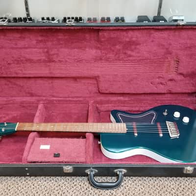 used Jerry Jones Single Cut 6 String Guitar in Sherwood Green, Very Good Condition image 3