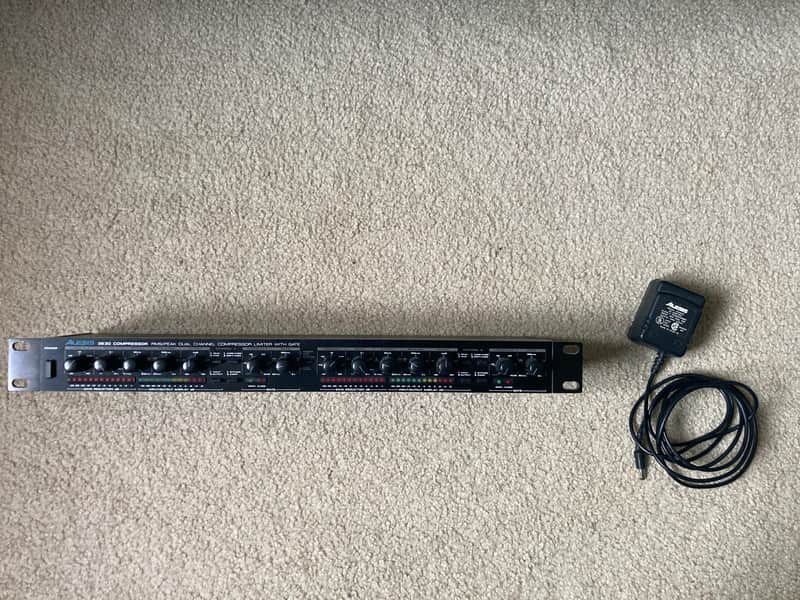 Alesis 3630 Dual-Channel Compressor / Limiter with Gate | Reverb
