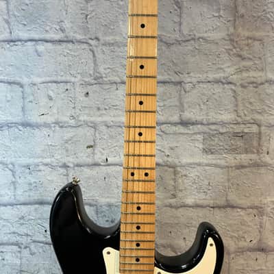 Peavey Predator USA Made Electric Guitar image 2