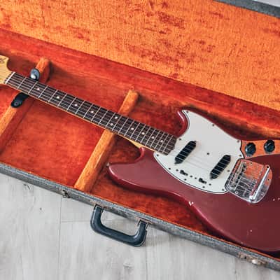 Fender Mustang Guitar with Rosewood Fretboard 1966 - Dakota Red image 2