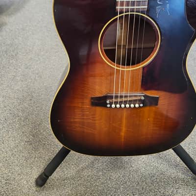 Vintage 1968 Gibson B-25 Acoustic Guitar - Sunburst with Hardshell Case image 4
