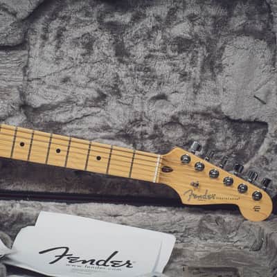Immagine Fender Stratocaster American Professional 3 Tone Sunburst 2017 - 5