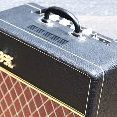 Vox AC4C1-12 Custom Series 4W All-Tube 1x12" Guitar Combo Amplifier #W09-009790 image 6