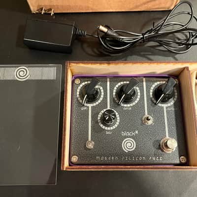Spiral Electric FX Black II Modern Silicon Fuzz 2024 - Black image 12