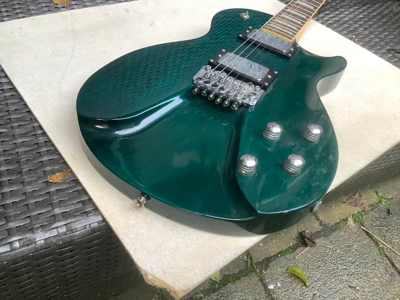 Hyundai Les Paul with Tremolo futuristic model Vintage 80’s floyd rose style Korea ? japan? image 1