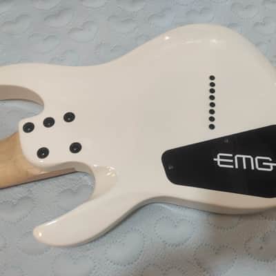 Harley Benton R-458MN WH MultiScale - White image 5