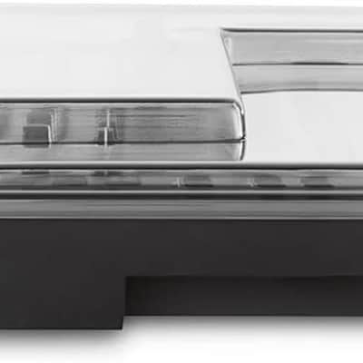 Decksaver DS-PC-MC707  Cover Engineered specifically for the Roland MC-707 imagen 2