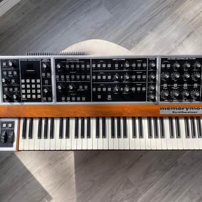 Moog Memorymoog 1982 - 1985 - Wood