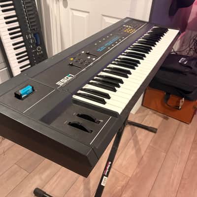 Ensoniq ESQ-1 Wave Synthesizer 1986 - Black