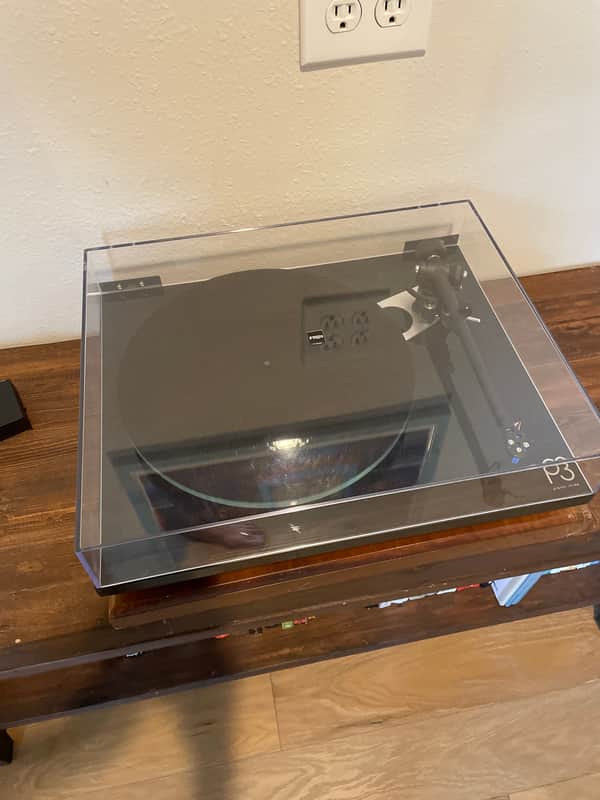 Rega Planar 3 Black image 1