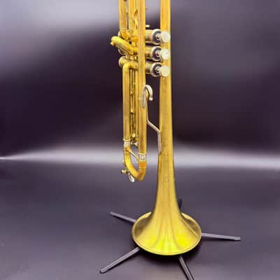 BACH STRADIVARIUS 190M37X Bb TRUMPET – RAW BRASS – MINT CONDITION – ORIGINAL BACH CASE image 2