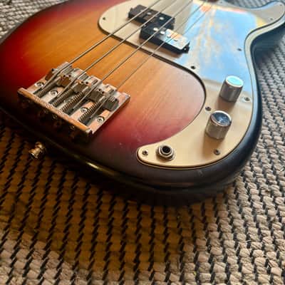 Fender Precision Bass Highway One 2008 - 3-Color Sunburst image 3