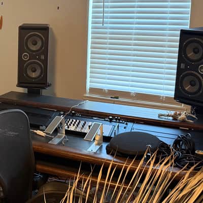 Malone Design Works Avid Artist Mixing Studio Desk MC image 4
