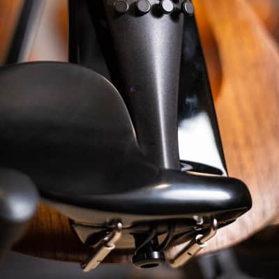 Yamaha YEV-104BL Electric Violin Black image 10