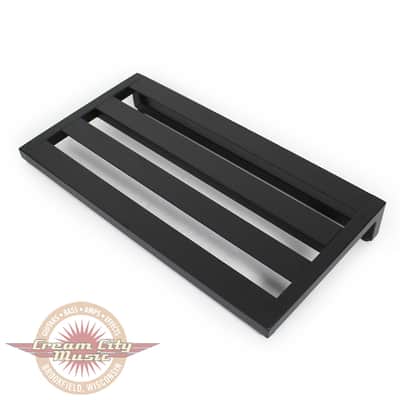 Pedaltrain Classic 2 Pedalboard with Professional-Grade Tour Case image 1