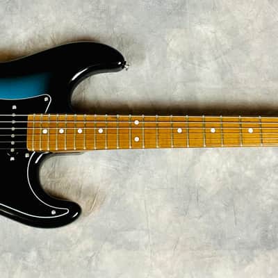 G&L Custom Shop Legacy 2023 - Lake Placid Blue Burst image 10