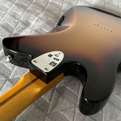 Fender American Vintage II 1975 Telecaster Deluxe Electric Guitar 3-Color Sunburst image 8