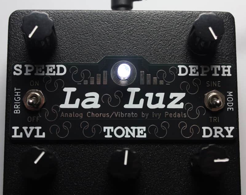 Ivy Pedals La Luz 2025 - All-Black + always-on LFO LED image 1