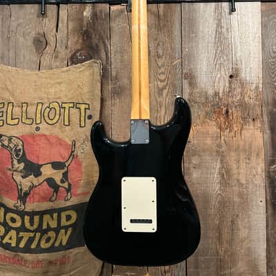 Fender Standard HSS Stratocaster with Rosewood Fretboard 2006 Black image 6