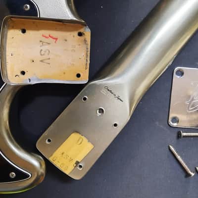 Fender Mustang – Atomic Silver – Matching Body, Neck & Headstock – CIJ - Rubber Bridge - VIDEO image 17