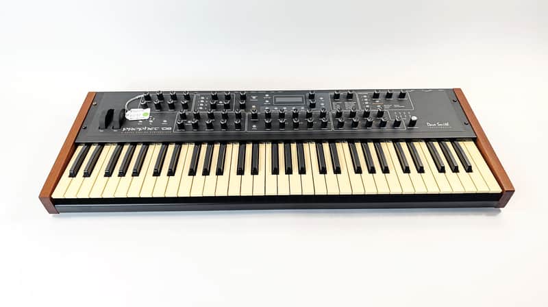 Dave Smith Instruments Prophet 08 PE 61-Key 8-Voice Polyphonic