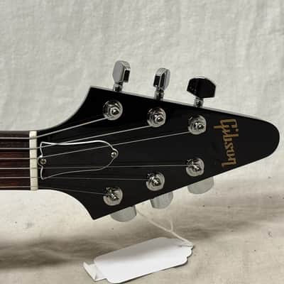 Gibson DSVE00EBCH1 '80s 1980s Flying V Guitar with Case 2023 - Ebony / Black image 7
