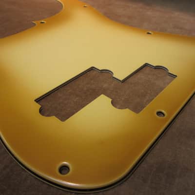 2015 Fender P-Bass 70's Antigua Custom Shop Relic Aged Pickguard Free US Shipping! image 4