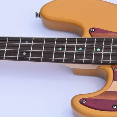 Ankh Instruments 4 string, Jazz Bass, Left Hand, Woodie 2022 Gold Metalic image 4