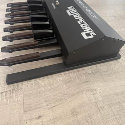 Crumar MojoPedals 13-Key MIDI Foot Controller image 4