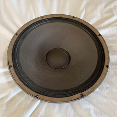JBL 2220B 15 inch Guitar Speaker - 16 Ohm - Black image 6