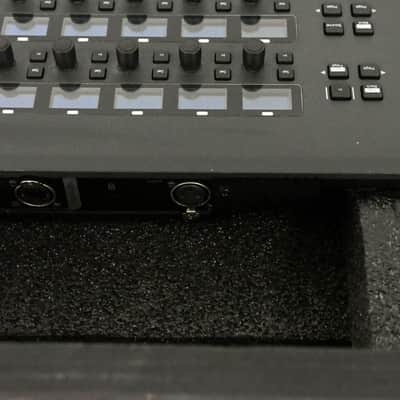 AVID S3 16-Fader Control Surface w/ E3 Engine and Road Case CG013BF image 9