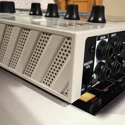 Akai MPC One Standalone MIDI Sequencer Retro Edition 2021 - Present - Grey image 9