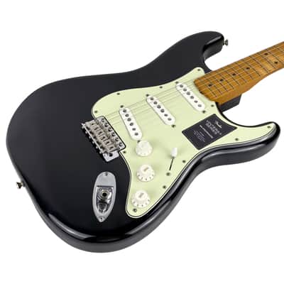 Fender Vintera II Road Worn '60s Stratocaster, Maple Fingerboard, Black image 7