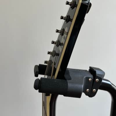 ESP LTD V300 2011 EMG 81/60 with ESP Hard Case image 18