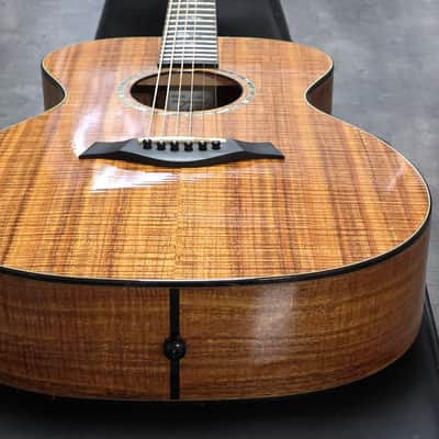Taylor K-22 PRESENTATION 1998 TIME CAPSULE CASE QUEEN 00 Grand Concert American USA Custom Shop Masterbuilt AAAAA FLAME KOA Master Built K22 Acoustic Guitar Presentation Series 1 of 1 RARE Presentation Series image 12