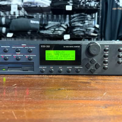 E-MU Systems ESI-32 Rack Sampler - 1994 -