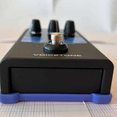 TC Helicon VoiceTone H1 Realistic Guitar Controlled Vocal Harmony  Pedal Excellent  Condition in Box with original Power Supply image 4