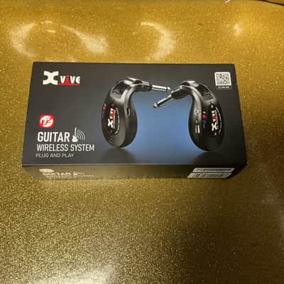 Xvive U2 Wireless Guitar System 2010s - Black used image 1