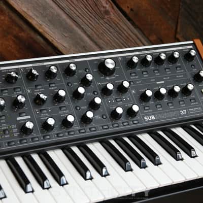 Moog Subsequent 37 Analog Synth 2017 - Present - Black image 3