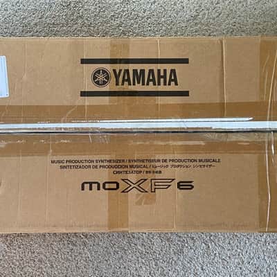 Yamaha MOXF6 61 Key Synthesizer Workstation + FL512M Memory Expansion Card image 18