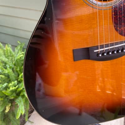 2001 Santa Cruz OM Pre-War Sunburst image 8