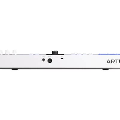 Arturia KeyLab Essential 61 MK3 Universal MIDI Controller Keyboard, White image 4