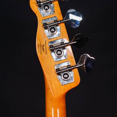 Squier Classic Vibe Telecaster Bass, Maple FB, Vintage White image 10