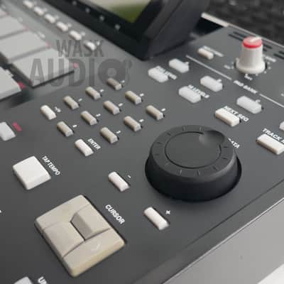 Akai MPC 2500 // Serviced // JJOSXL // 128MB // Black image 9