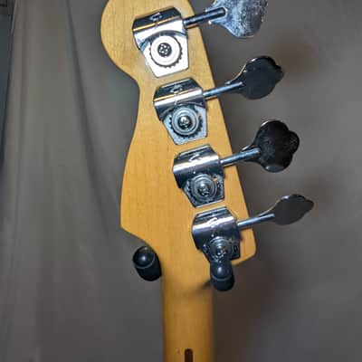 Fender American Standard Precision Bass 1983 image 13