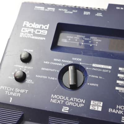 Roland GR-09 Guitar Synthesizer Made in Japan Vintage Unit For Parts / Repair image 3